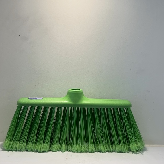 VASOOURA NYLON PLUMADA EXTRA 5Ss C/CABO COR VARIÁVEL