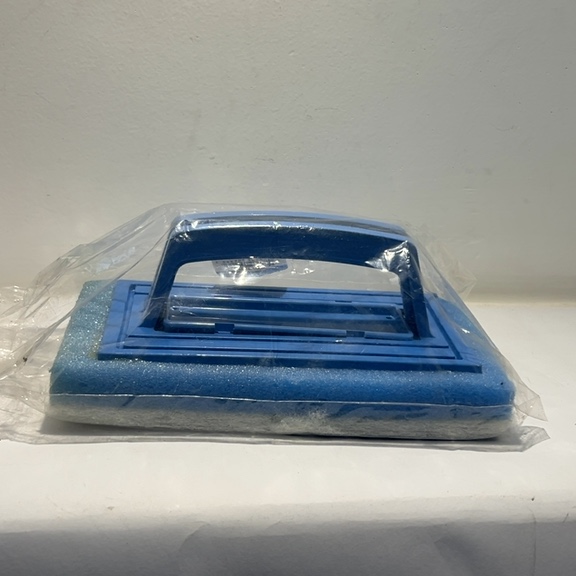 ESCOVA LIMPA TUDO LEVE AZUL