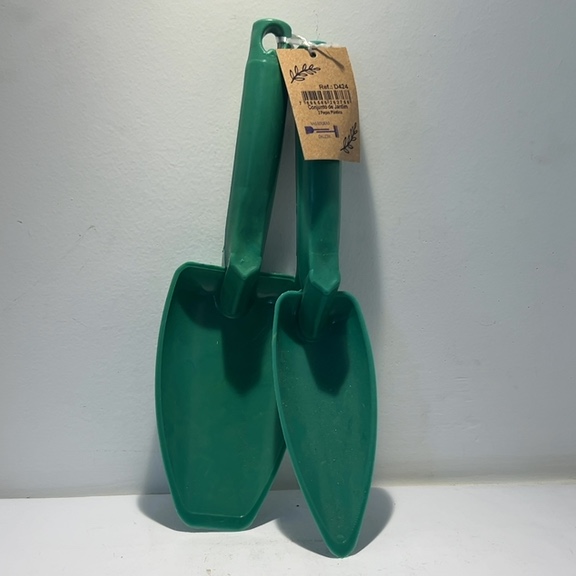 CONJUNTO DE JARDIM 2 PAÇAS PLÁSTICAS COR ÚNICA